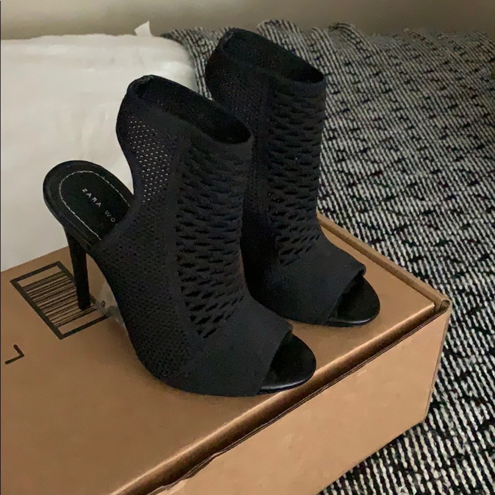 Zara women’s heels size 5